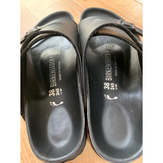 BIRKENSTOCK(ビルケンシュトック)のビルケンシュトック　オールブラック　最終価格 レディースの靴/シューズ(サンダル)の商品写真