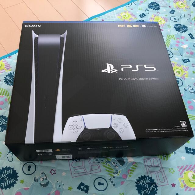 SONY(ソニー)のSONY PlayStation5 CFI-1100B01 エンタメ/ホビーのゲームソフト/ゲーム機本体(家庭用ゲーム機本体)の商品写真