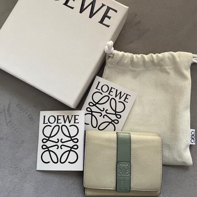 LOEWE(ロエベ)の※本日限定値引き LOEWE TRIFOLD WALLET レディースのファッション小物(財布)の商品写真