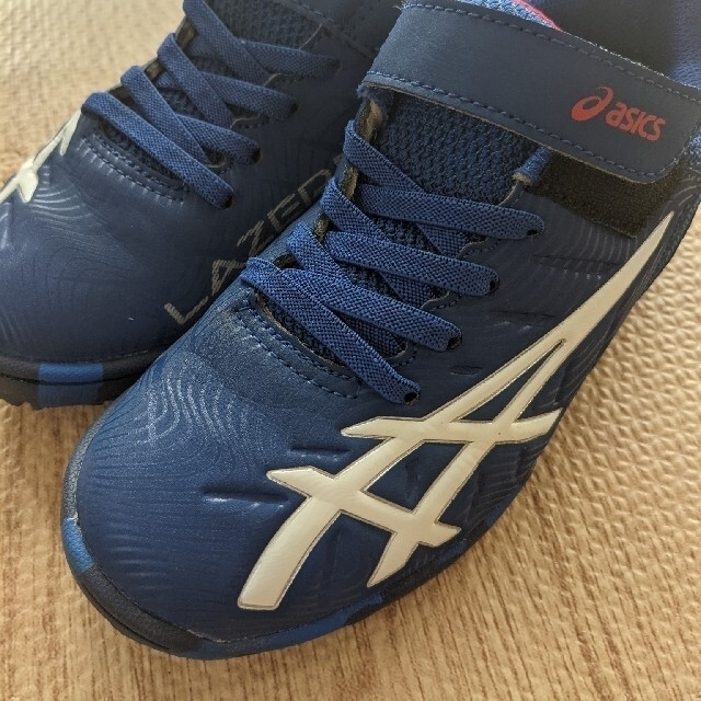 asics(アシックス)の美品　アシックス　レーザービーム　スニーカー　20cm　ブルー キッズ/ベビー/マタニティのキッズ靴/シューズ(15cm~)(スニーカー)の商品写真