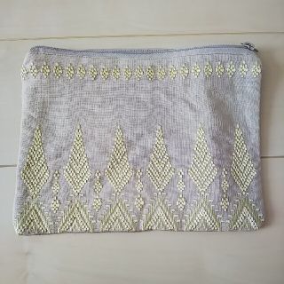 刺繍ポーチ(ポーチ)