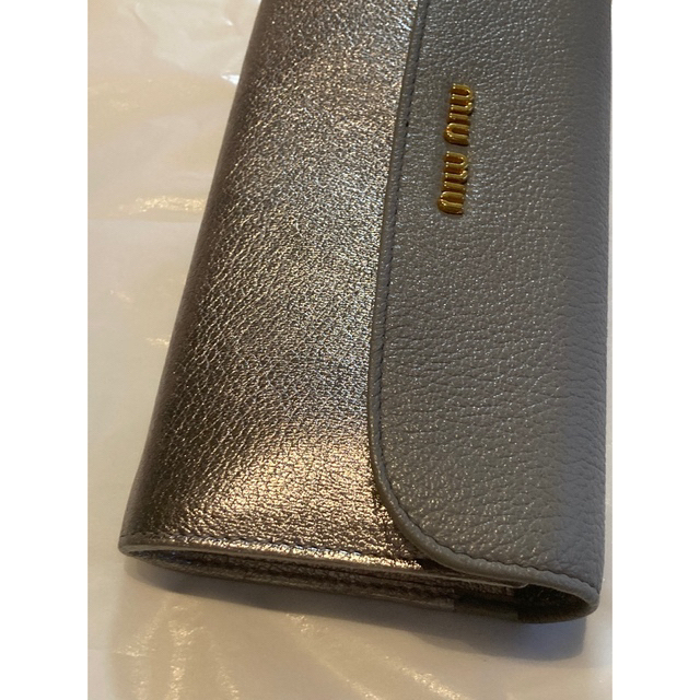 PRADA(プラダ)のプラダ❤長財布 シルバー 美品 レディースのファッション小物(財布)の商品写真