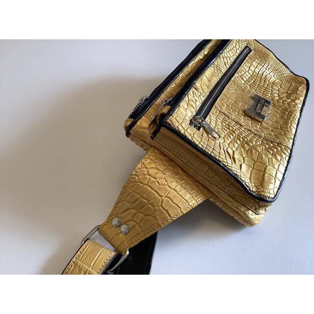 《　本物　新品　》　クロコダイル　クロコ　鰐　ボディ　ウエストバッグ　a71 メンズのバッグ(ウエストポーチ)の商品写真