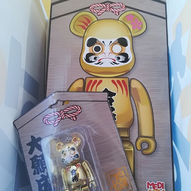 BE@RBRICK 達磨 合格金メッキ 弐 100％+400％　ベアブリック100%