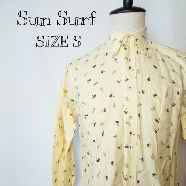 Sun Surf(サンサーフ)のSunSurf サンサーフ 総柄 フラ デザイン シャツ 長袖 メンズ イエロー メンズのトップス(シャツ)の商品写真