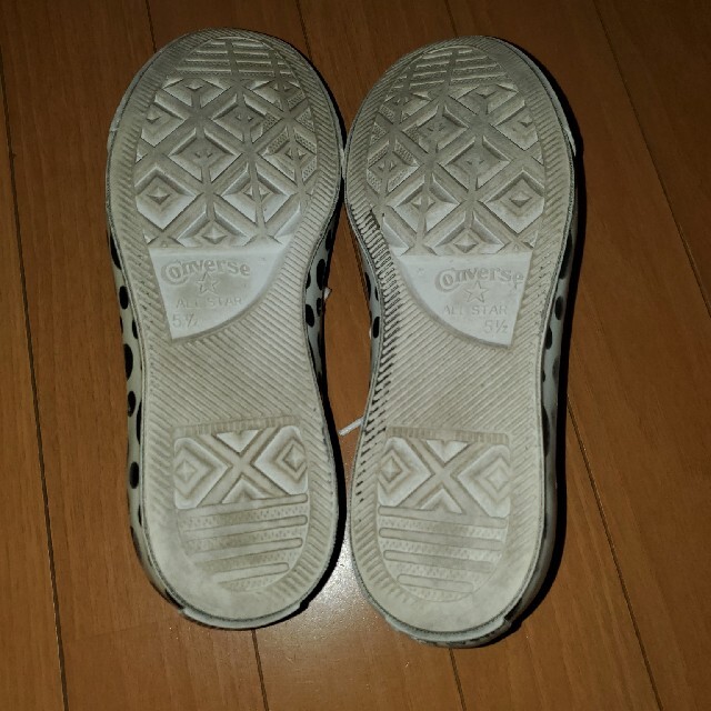 CONVERSE(コンバース)のコンバース　ドッテスト　水玉　ドット柄　az dm ox 24.5cm レディースの靴/シューズ(スニーカー)の商品写真