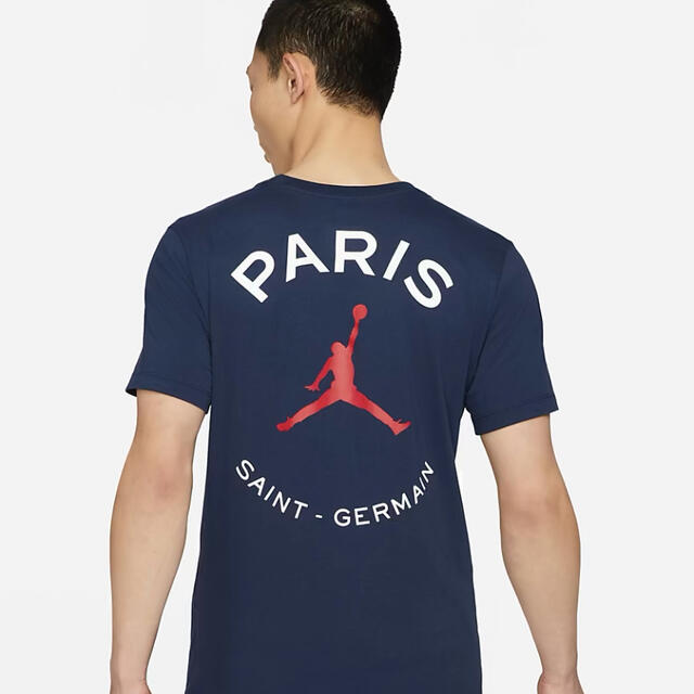 NIKE(ナイキ)のLサイズ　NIKE  JORDAN  PSG ロゴTシャツ　新品国内正規品 メンズのトップス(Tシャツ/カットソー(半袖/袖なし))の商品写真