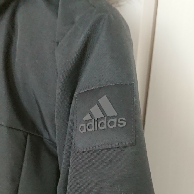 adidas(アディダス)のアディダス レディース 中綿ハーフコート レディースのジャケット/アウター(ダウンコート)の商品写真