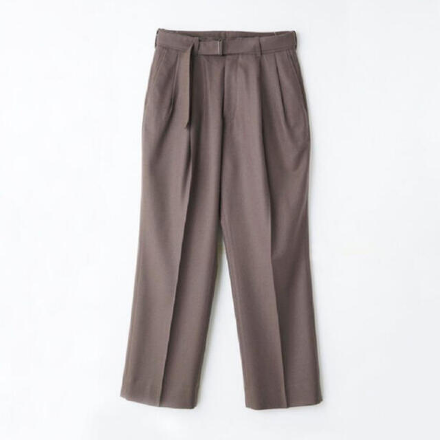 1LDK SELECT(ワンエルディーケーセレクト)のYOKE BELTED 2 TUCK WIDE TROUSERS メンズのパンツ(スラックス)の商品写真