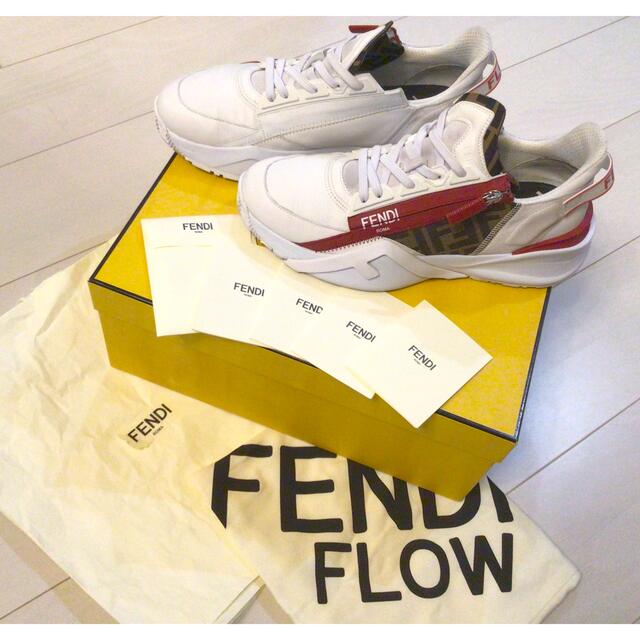 FENDI FLOW フロー スニーカーホワイト“サイズ9”の通販 by ©️｜フェンディならラクマ - FENDI フェンディ 正規品特価