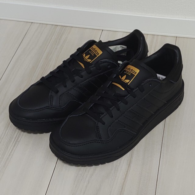 【新品未使用】adidas team court 24.0cm 1