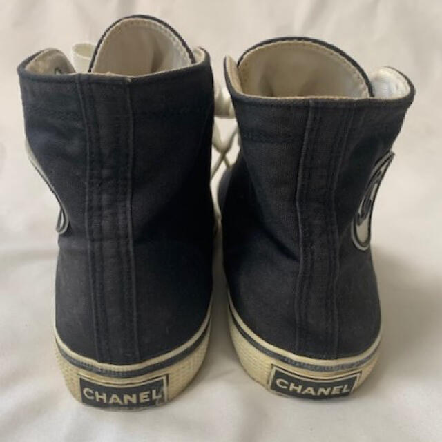 CHANEL(シャネル)のCHANEL シャネル ヴィンテージ ハイカット スニーカー バイカラー 人気 レディースの靴/シューズ(スニーカー)の商品写真