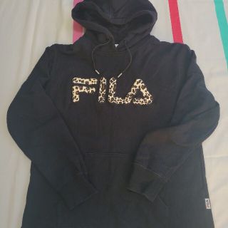 フィラ(FILA)の★FILA★トレーナー★黒色★Lサイズ★ヒョウ柄(トレーナー/スウェット)