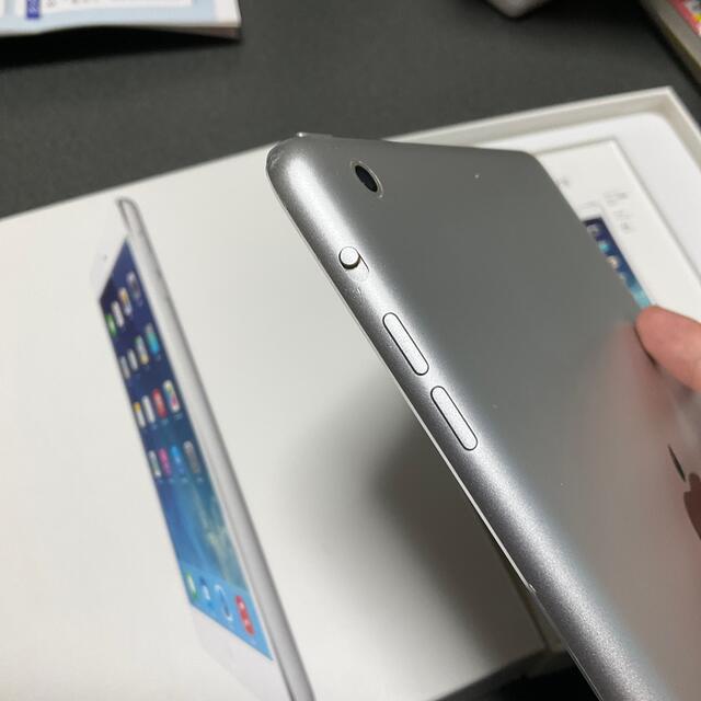 iPad(アイパッド)のアップル iPad mini 2 WiFi 32GB シルバー　本体のみ スマホ/家電/カメラのPC/タブレット(タブレット)の商品写真