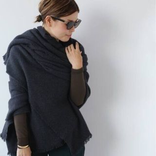 アパルトモンドゥーズィエムクラス(L'Appartement DEUXIEME CLASSE)のALONPI CASHMERE / アロンピ カシミア カシミアストール グレー(ストール/パシュミナ)