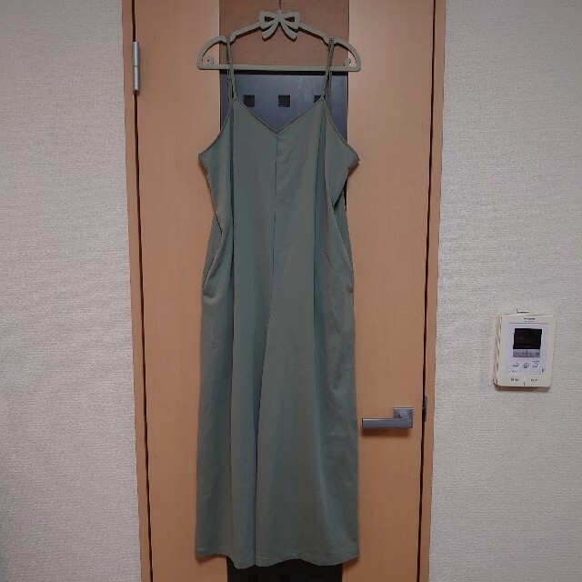 GU(ジーユー)の【GU】サロペット XLサイズ レディースのパンツ(サロペット/オーバーオール)の商品写真