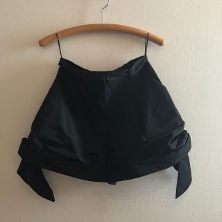 カルヴェン(CARVEN)の最終お値下げ 新品 carven カルヴェン タフタ ショートパンツ(ショートパンツ)