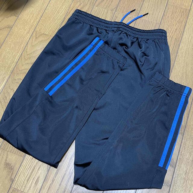 adidas(アディダス)のシーちゃん様専用⭐︎adidas150cmジャージセット青・黒パンツ・ズボン キッズ/ベビー/マタニティのキッズ服男の子用(90cm~)(パンツ/スパッツ)の商品写真