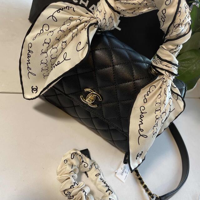 CHANEL - CHANEL2021.2022AWツイリーシュシュ❤️新品タグ付きの CHANEL - CHANEL2021.2022AWツイリーシュシュ❤️新品タグ付きの