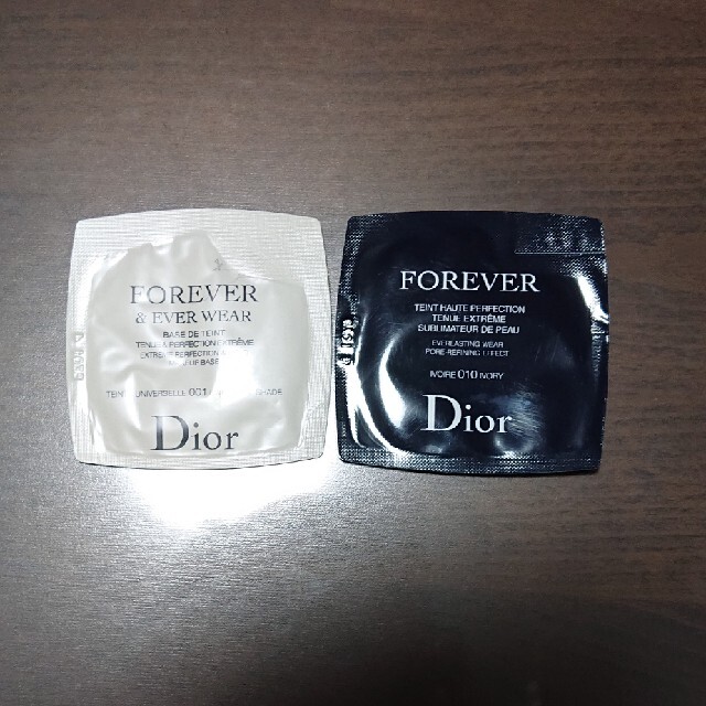 Dior メイクアップベース リキッドファンデーション コスメ/美容のキット/セット(サンプル/トライアルキット)の商品写真