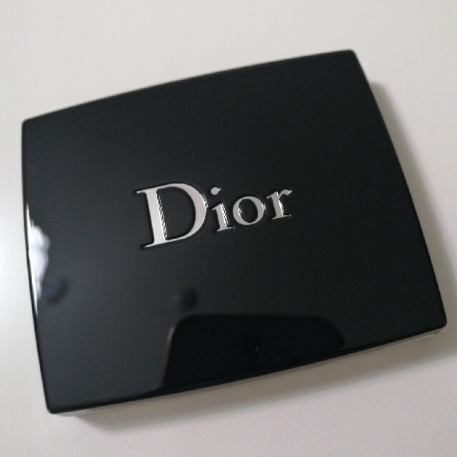 Christian Dior(クリスチャンディオール)の【Dior】サンククルール　チュチュ コスメ/美容のベースメイク/化粧品(アイシャドウ)の商品写真