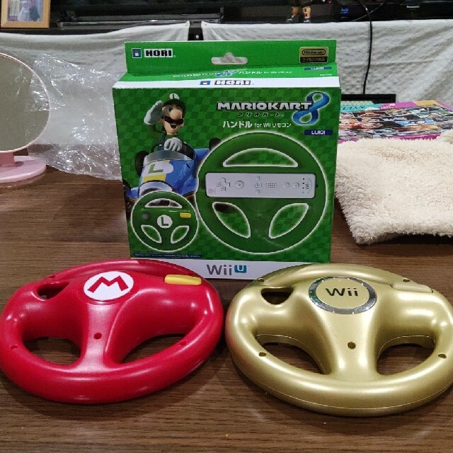 Wii U(ウィーユー)のマリオカートハンドル３セット専用 エンタメ/ホビーのゲームソフト/ゲーム機本体(家庭用ゲーム機本体)の商品写真