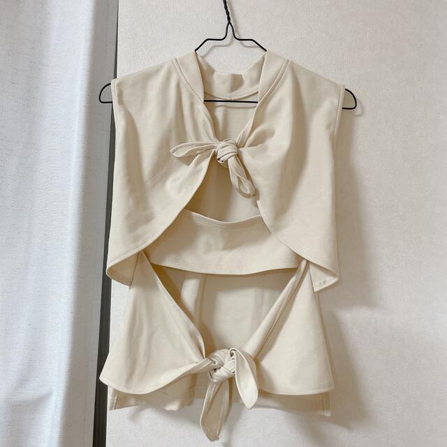 Ameri VINTAGE(アメリヴィンテージ)の【新品】AMERI／MEDI BACK DOUBLE RIBBON TOPS レディースのトップス(シャツ/ブラウス(半袖/袖なし))の商品写真