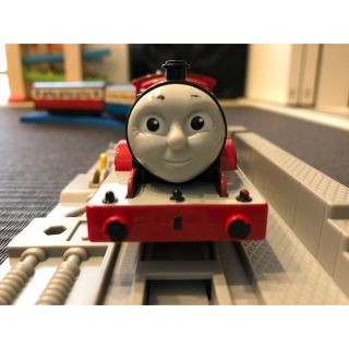 タカラトミー(Takara Tomy)のプラレール 機関車トーマス ジェームス(電車のおもちゃ/車)