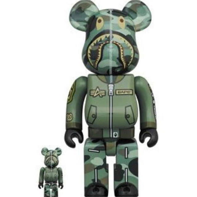 BE@RBRICK BAPE (R) × ALPHA 100％ & 400％