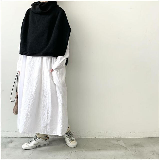 JOURNAL STANDARD(ジャーナルスタンダード)のCalimar｜カリマール　TURTLE NECK PONCHO / BLACK レディースのジャケット/アウター(ポンチョ)の商品写真