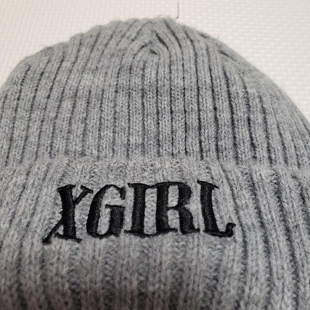 X-girl(エックスガール)のエックスガール 刺繍ロゴ ニット帽 レディースの帽子(ニット帽/ビーニー)の商品写真