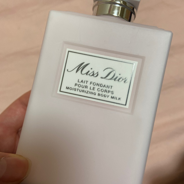 Dior(ディオール)のMiss Dior ボディミルク コスメ/美容のボディケア(ボディクリーム)の商品写真