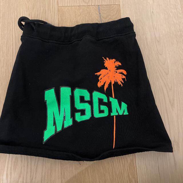 MSGM(エムエスジイエム)のMSGM kids スカート 10y キッズ/ベビー/マタニティのキッズ服女の子用(90cm~)(スカート)の商品写真