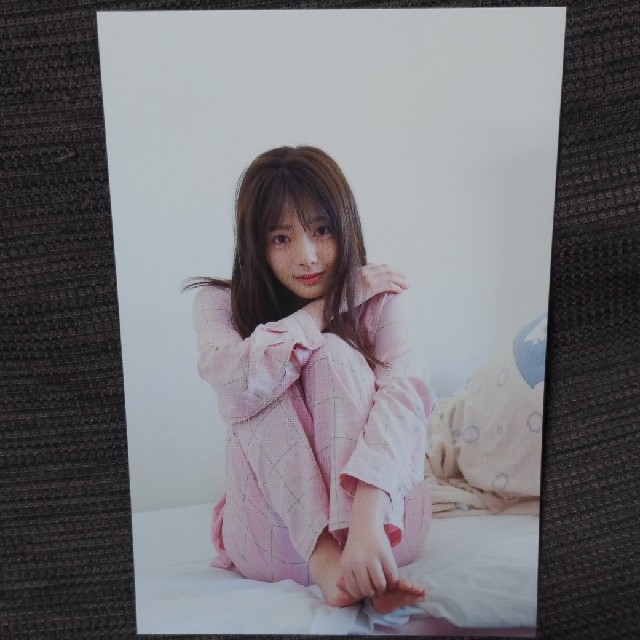 田村保乃 1st 写真集 一歩目 楽天ブックス限定カバー エンタメ/ホビーのタレントグッズ(アイドルグッズ)の商品写真