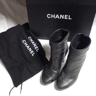 シャネル(CHANEL)のCHANEL シャネル ショートブーツ ブーティ レザー イタリア製 黒 (ブーツ)