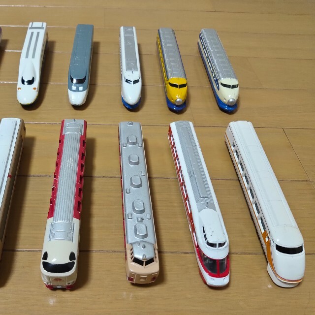 トレーン製鉄道模型の20両まとめ売りです エンタメ/ホビーのおもちゃ/ぬいぐるみ(鉄道模型)の商品写真