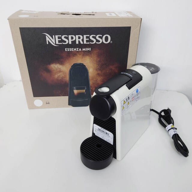 Nestle(ネスレ)のネスプレッソ エッセンサミニ ピュアホワイトD D30 カプセル スマホ/家電/カメラの調理家電(エスプレッソマシン)の商品写真