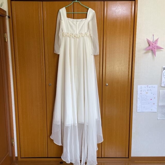 ウェディングドレス　エンパイアライン　エリーカ　15号 レディースのフォーマル/ドレス(ウェディングドレス)の商品写真