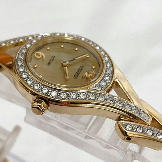 ◎海外版 Seiko ソーラー 白蝶貝とスワロフスキーの女性用ブレスレット腕時計