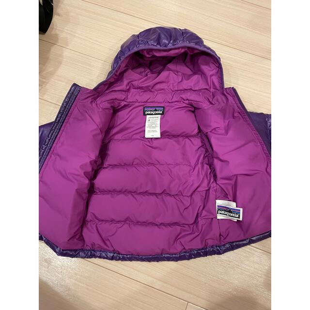 patagonia(パタゴニア)のpatagonia ダウンジャケット　サイズ12M キッズサイズ キッズ/ベビー/マタニティのベビー服(~85cm)(ジャケット/コート)の商品写真