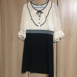 クレージュ(Courreges)のクレージュウエスト切り替えワンピース　ネイビー×薄ピンク　検snidel結婚式(ひざ丈ワンピース)