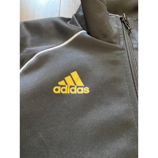 adidas(アディダス)のadidas アディダス ジャージ　ブラック　ゴールド　キッズ130 キッズ/ベビー/マタニティのキッズ服男の子用(90cm~)(ジャケット/上着)の商品写真