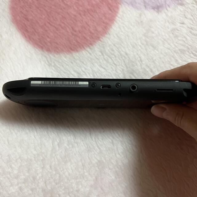 【値下げ】ps vita 2000 ブラック　美品① 3