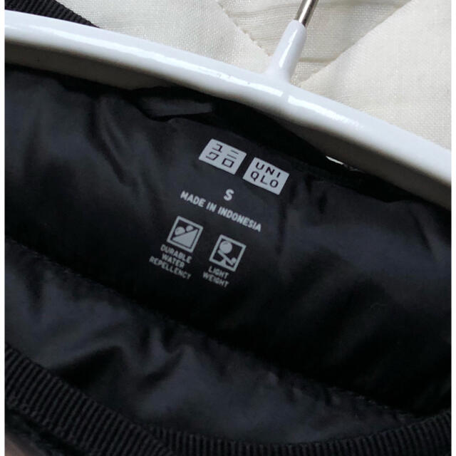UNIQLO(ユニクロ)のユニクロ ウルトラライトダウン コンパクト ベスト S ブラック ダウン レディースのジャケット/アウター(ダウンベスト)の商品写真