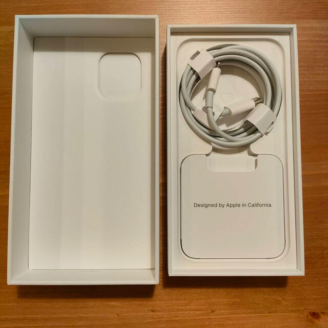 ☆美品☆iPhone12mini ブルーSIMフリー本体箱ケーブル付 ☆美品☆iPhone12mini ブルーSIMフリー本体箱ケーブル付