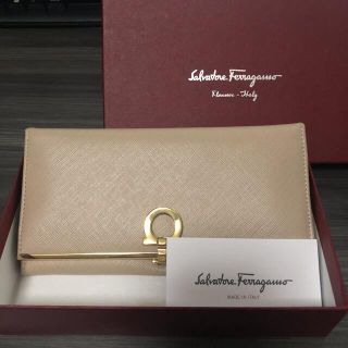 Salvatore Ferragamo - 【値下げ中】フェラガモ 長財布の通販 by