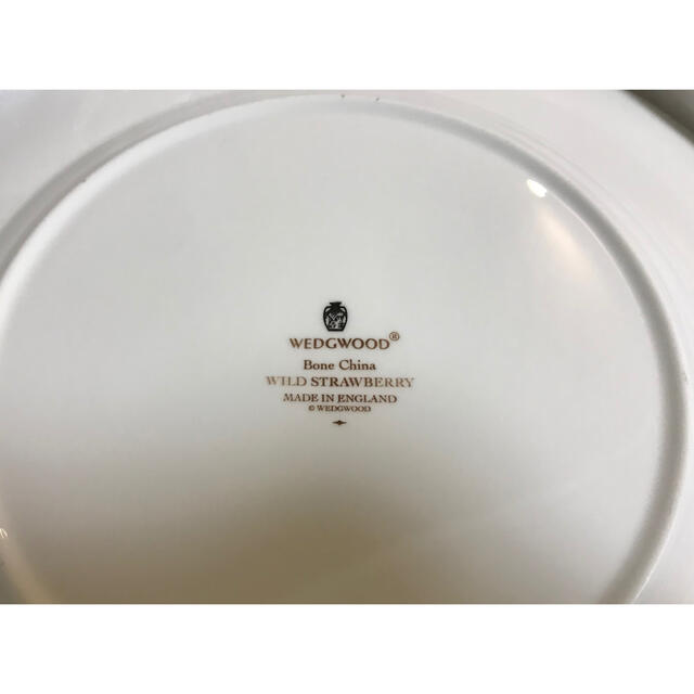 WEDGWOOD(ウェッジウッド)の【新品・未使用】WEDGWOODウエッジウッド 大皿 インテリア/住まい/日用品のキッチン/食器(食器)の商品写真