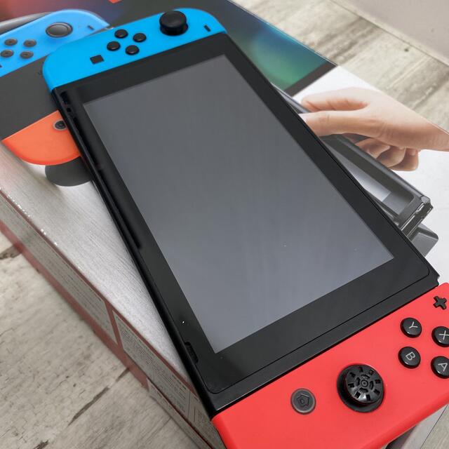 Nintendo Switch(ニンテンドースイッチ)のジャンク ニンテンドースイッチ 旧型 ネオン  エンタメ/ホビーのゲームソフト/ゲーム機本体(家庭用ゲーム機本体)の商品写真
