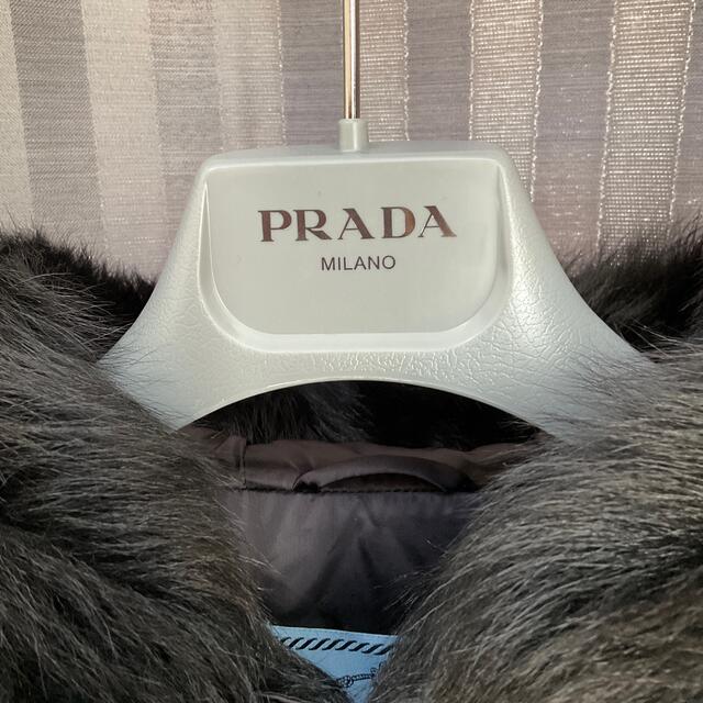 PRADA(プラダ)の新品タグ付き　PRADA ダウンコート　29E364 専用ハンガー付き　 レディースのジャケット/アウター(ダウンコート)の商品写真