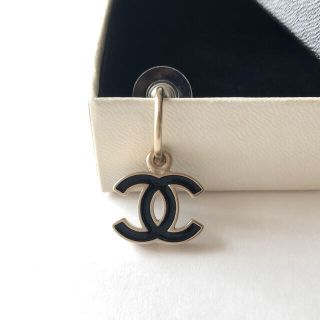 シャネル(CHANEL)のCHANEL ココマーク スイング フープ ピアス BTS テヒョン 着用(ピアス)